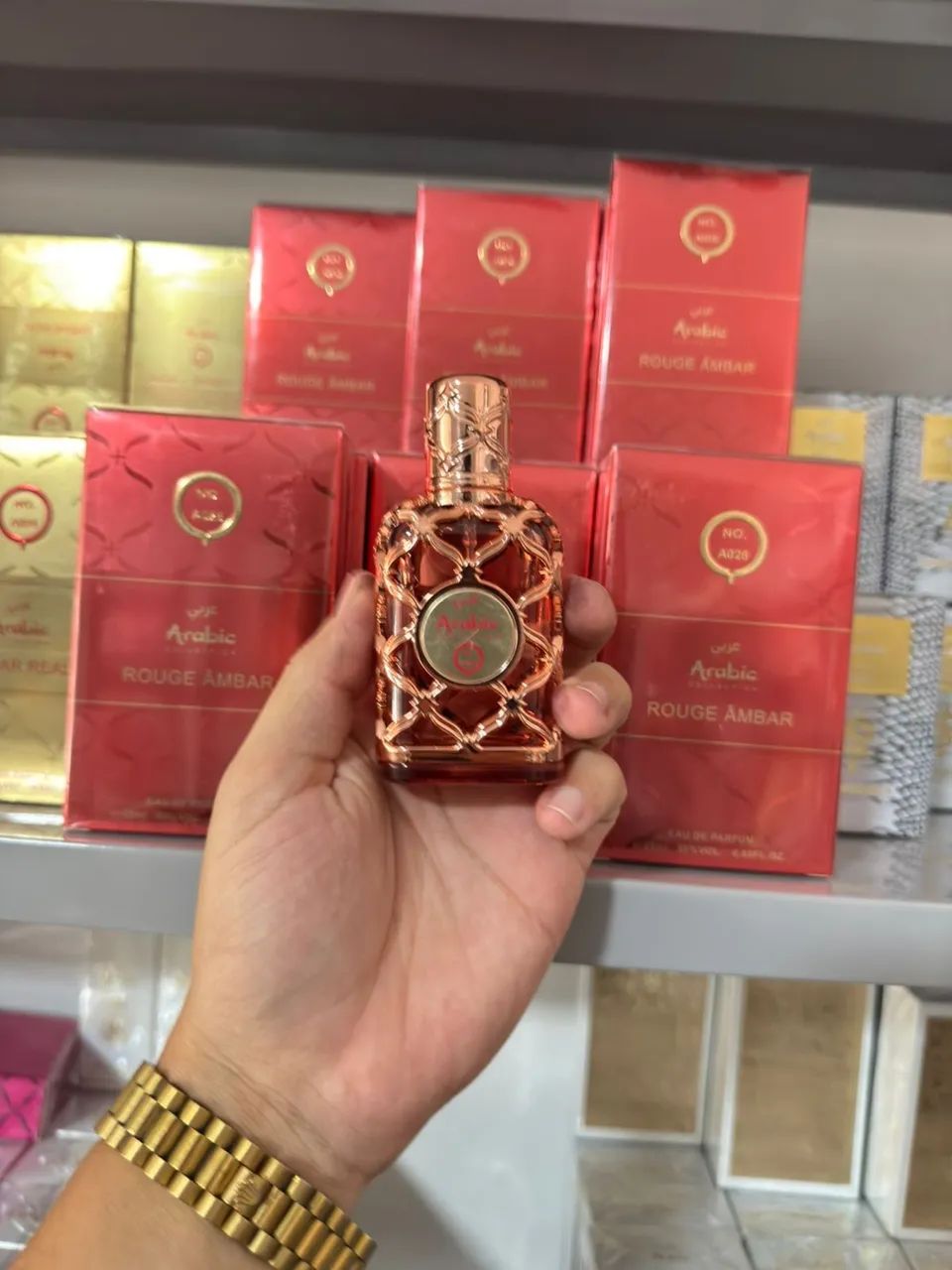 Perfumaria miniatura completa - Foto 3