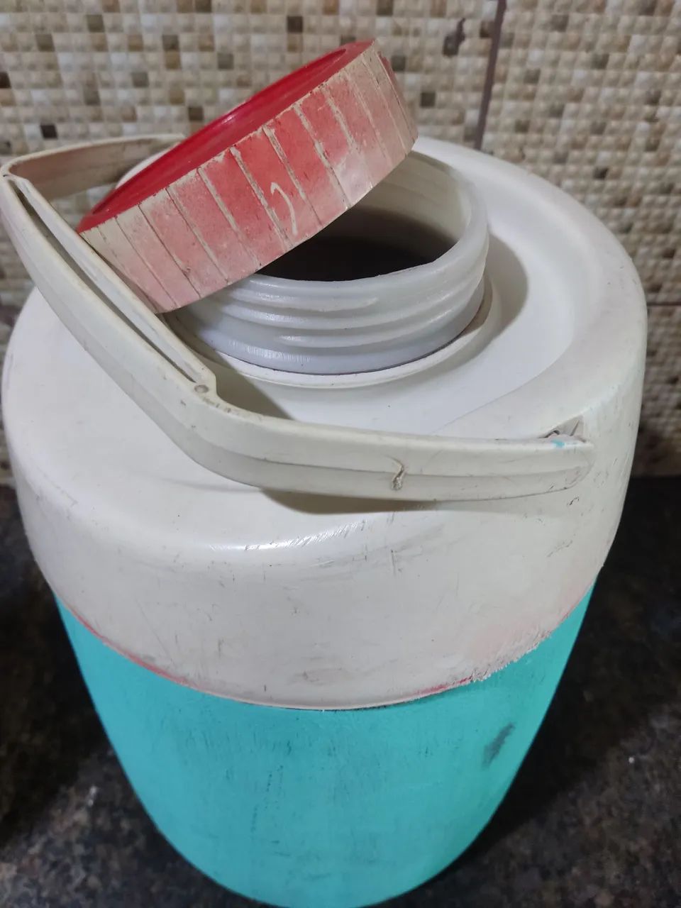 Vendo garrafa térmica 12 litros  - Foto 3