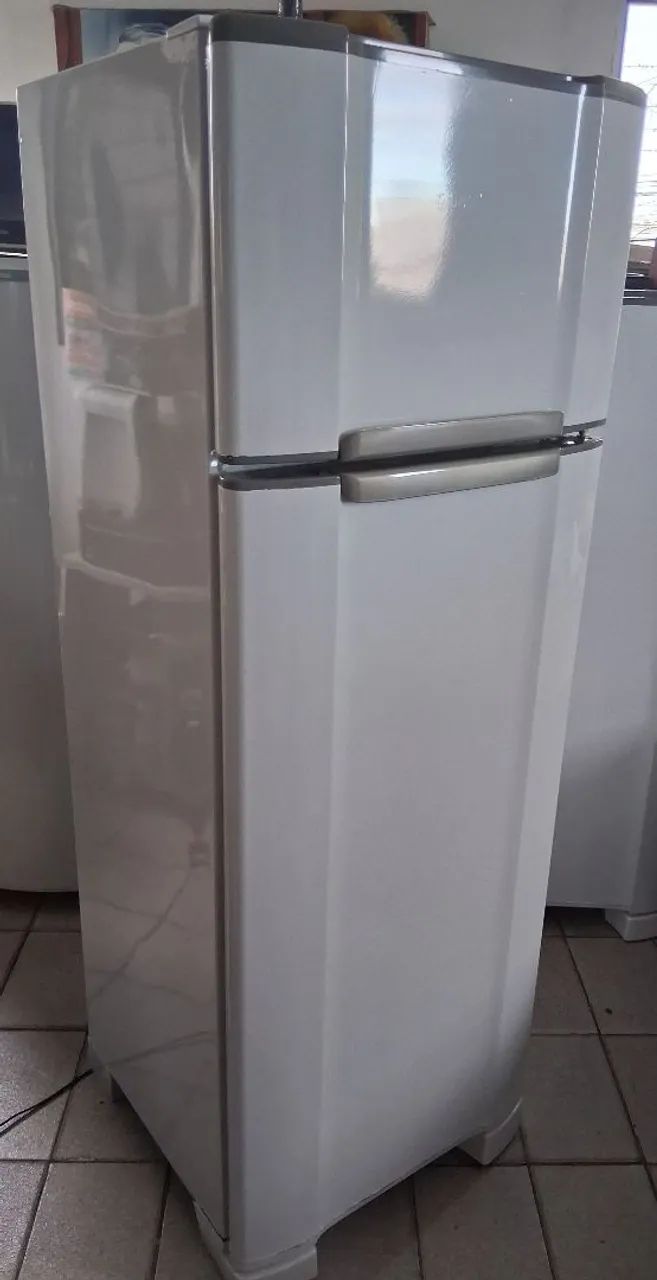 Geladeira Esmatec  - Foto 2