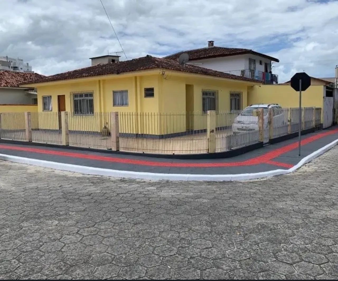 Kitnet Mobiliada (3 peças ) 