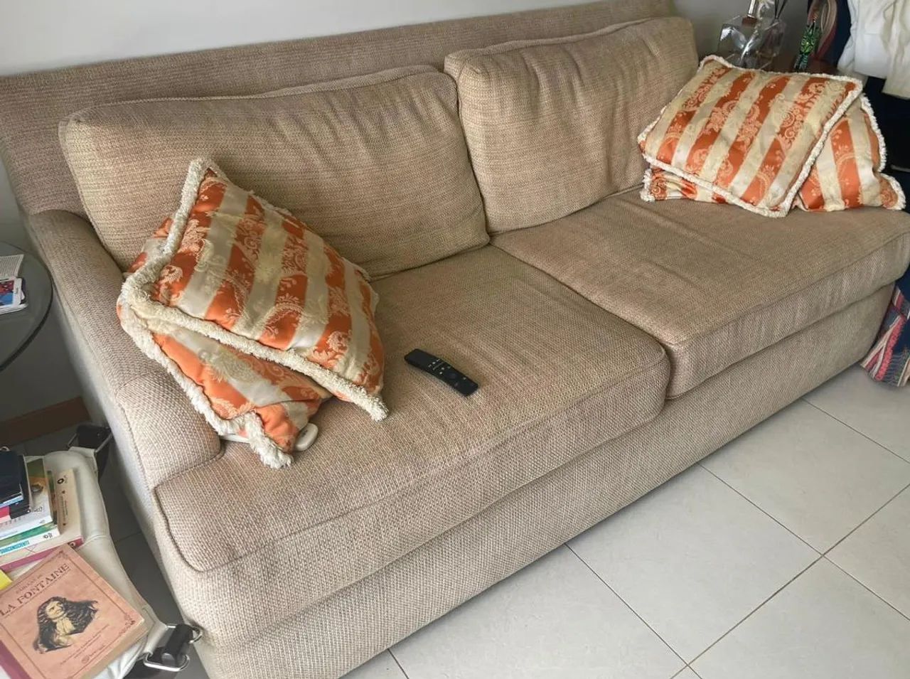 Sofá texturizado marca IMI - Foto 4