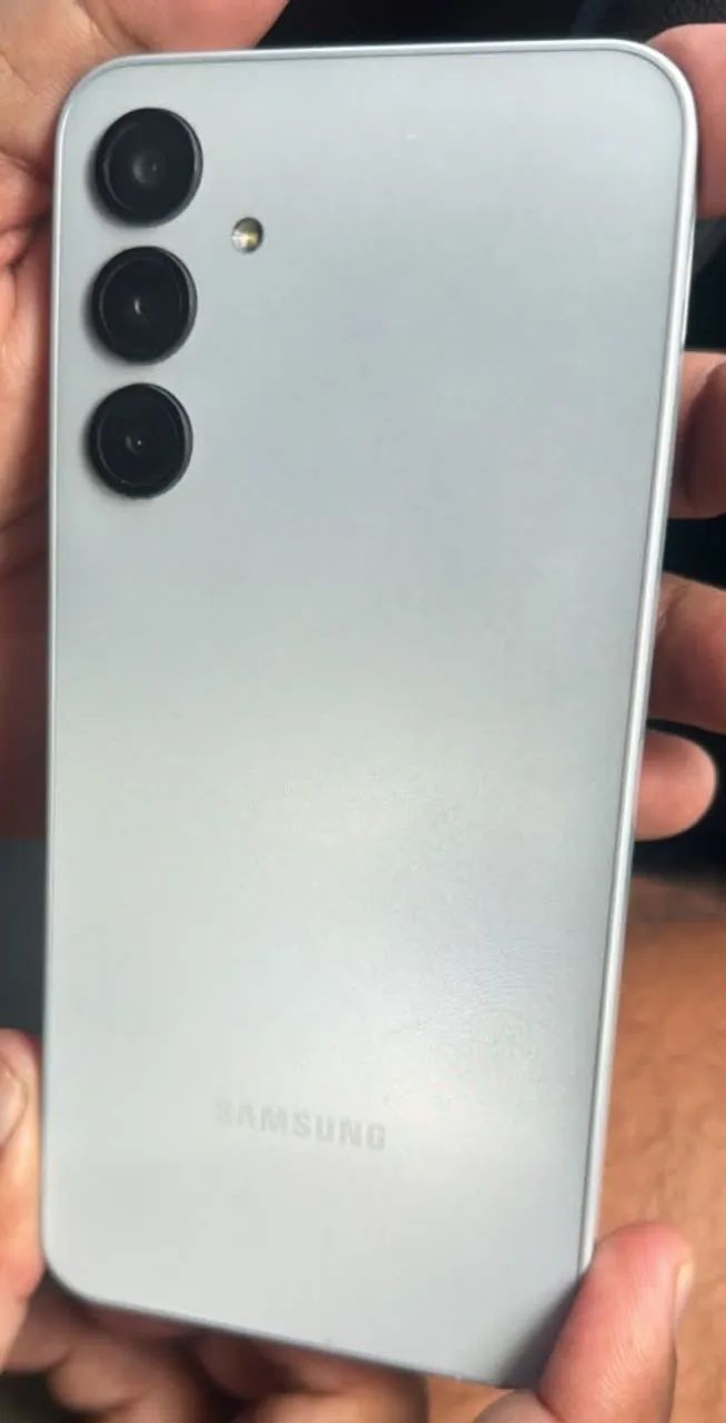 Samsung A14 com Tela Trincada - Acompanha caixa e Carregador. Funcionando normalmente  - Foto 2