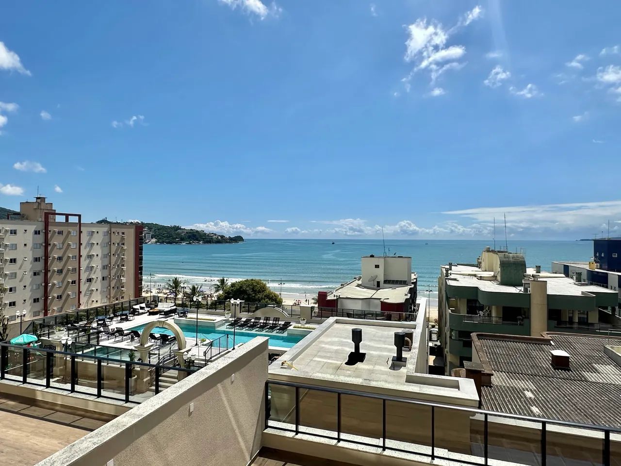 APARTAMENTO QUADRA MAR COM 04 SUÍTES NO CENTRO DE ITAPEMA - PADRÃO DALLO - Foto 2
