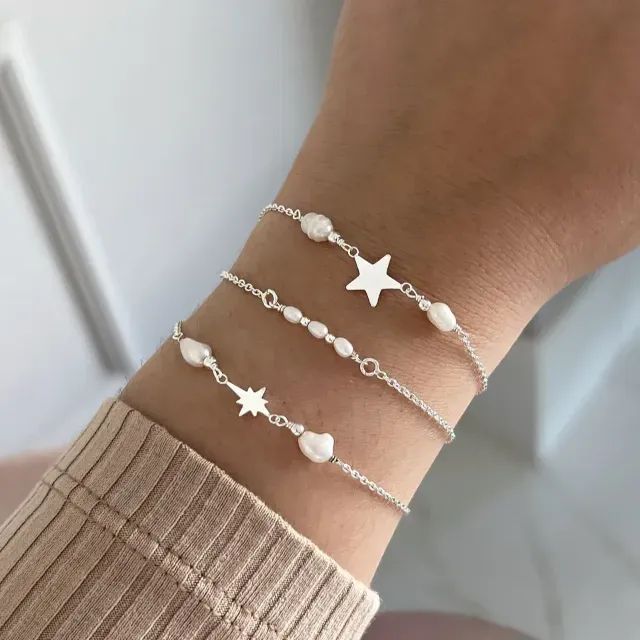 pulseira feminina dupla com perola de luxo e delicada  - Foto 3