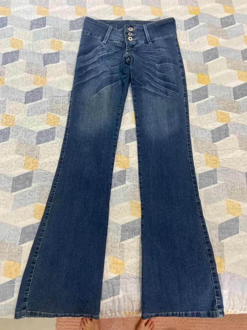 Calça jeans flare R.I.19