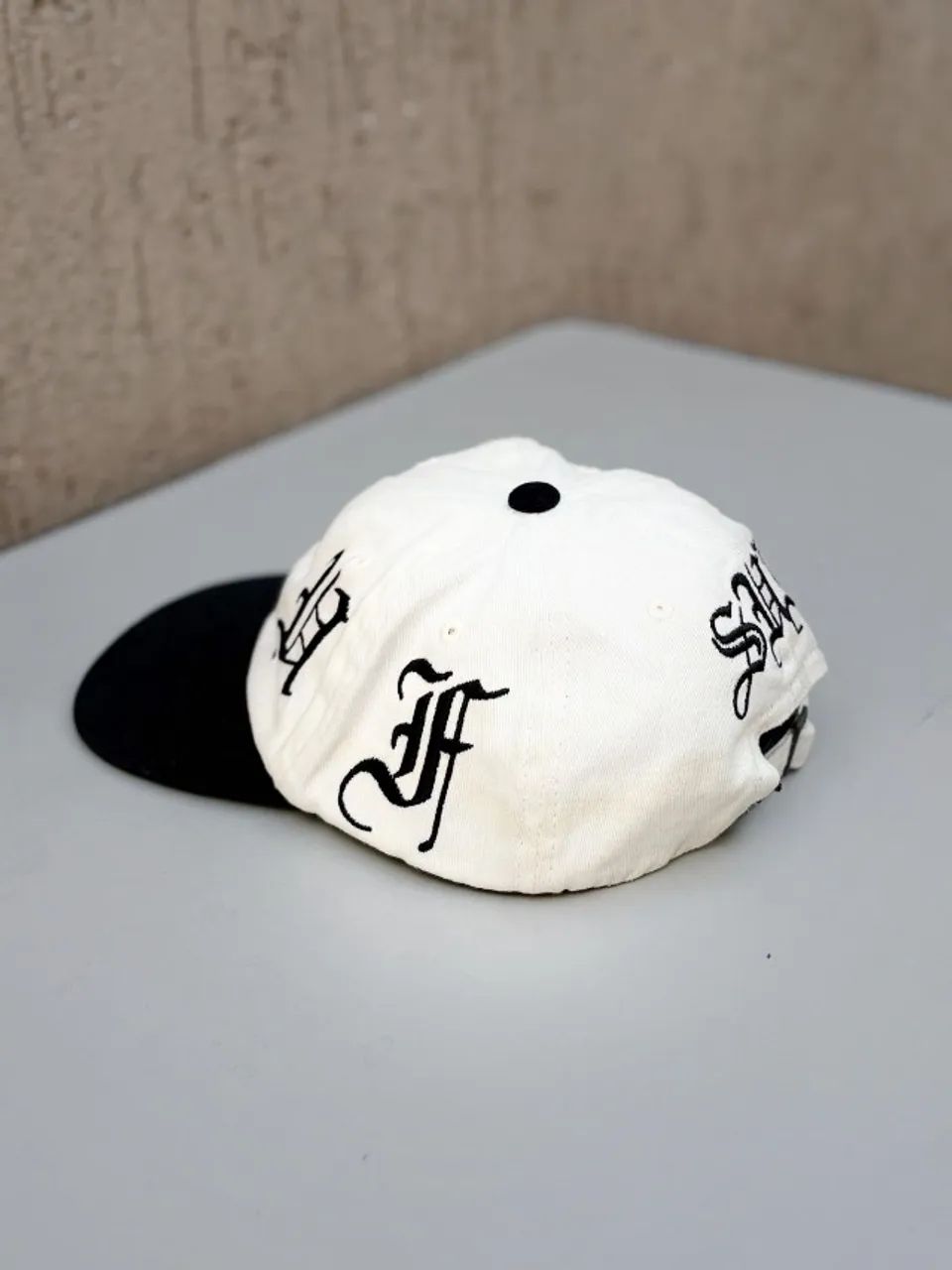 Boné Sufgang 6 Panel $ Bordado Off White - Foto 3