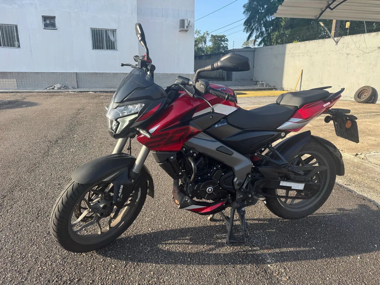 Repasse Dominar NS200