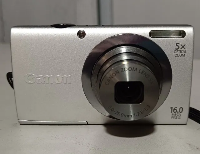 Camera Digital Canon PowerShot A520 4.0MP Digital Camera - Silver