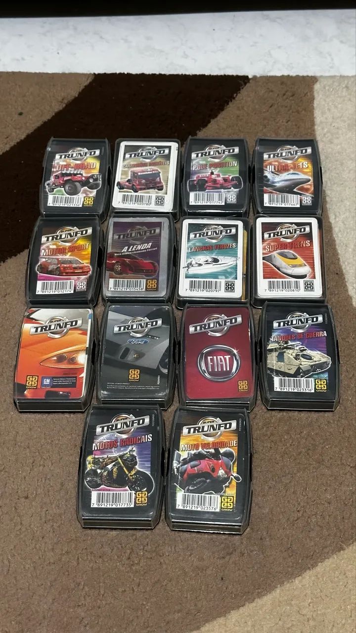 Lote com 50 Super Trunfo Originais - Coleção Variada e Completa! - Foto 4