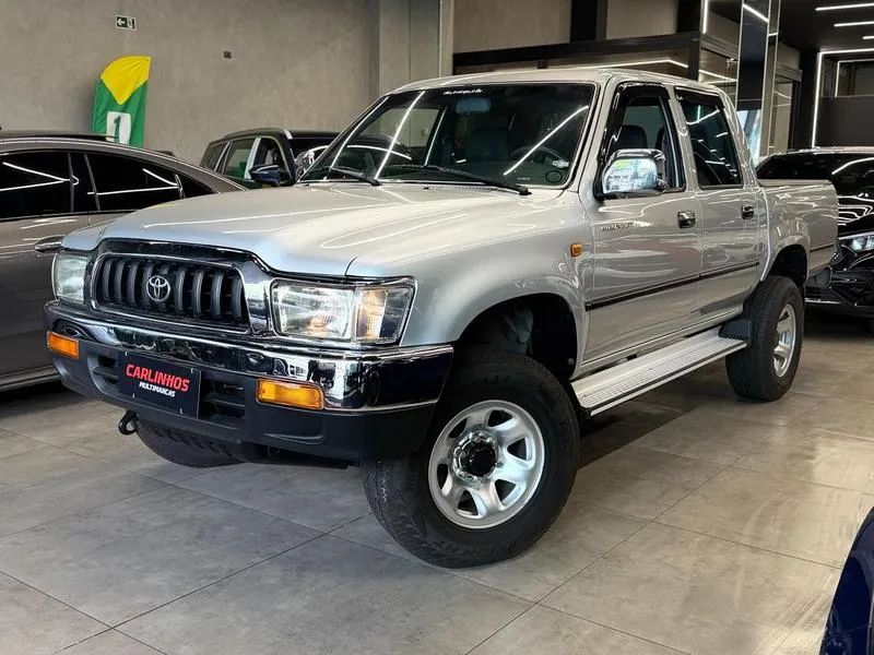 Toyota Hilux CD SRV 4X2 3.0 8V 90cv Diesel 2004