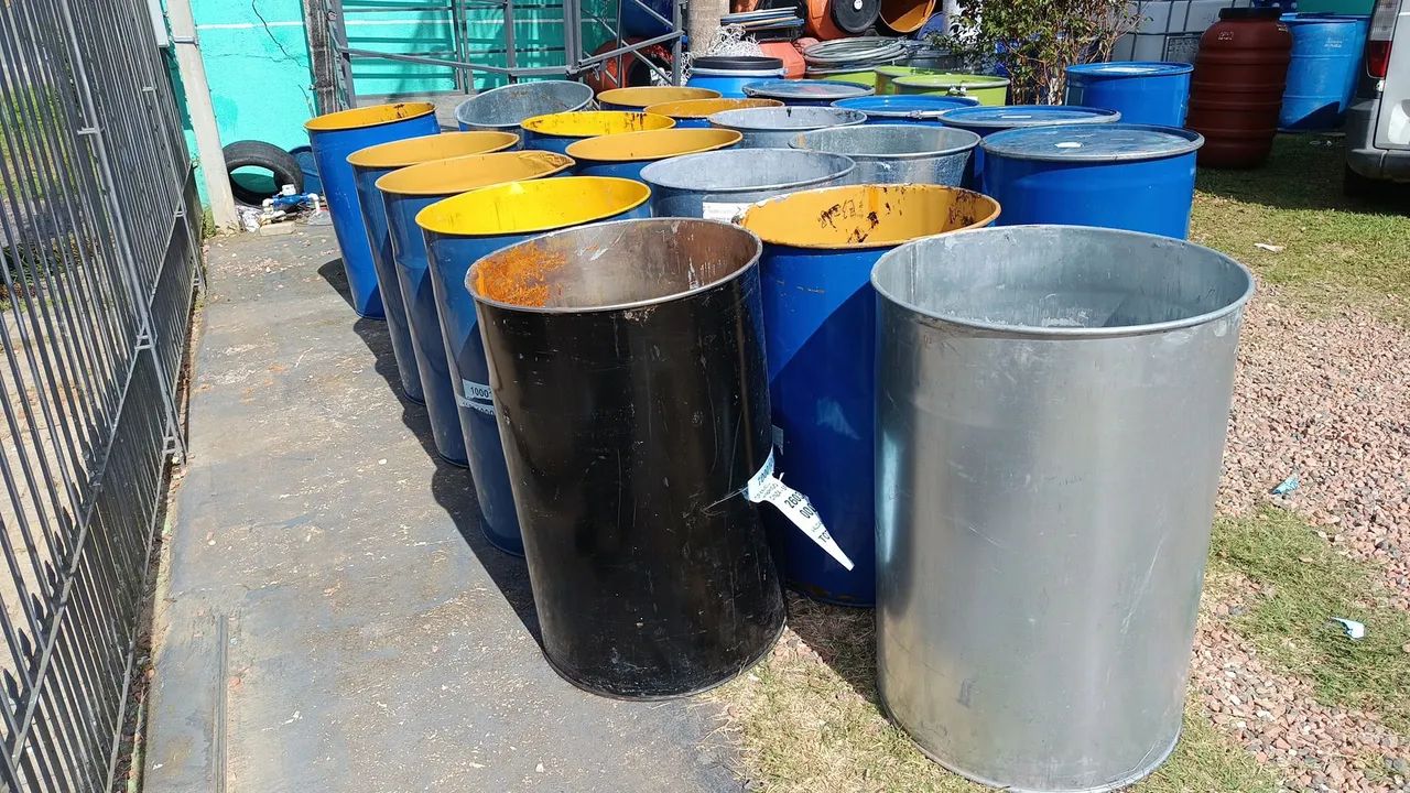 Tambor de ferro 200 litros  - Foto 2