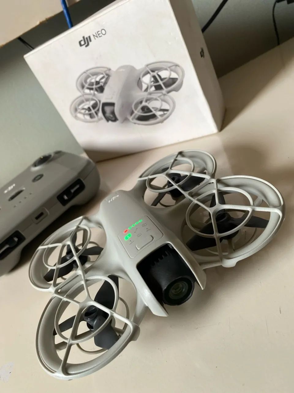 Dji Neo com caixa e controle  - Foto 5