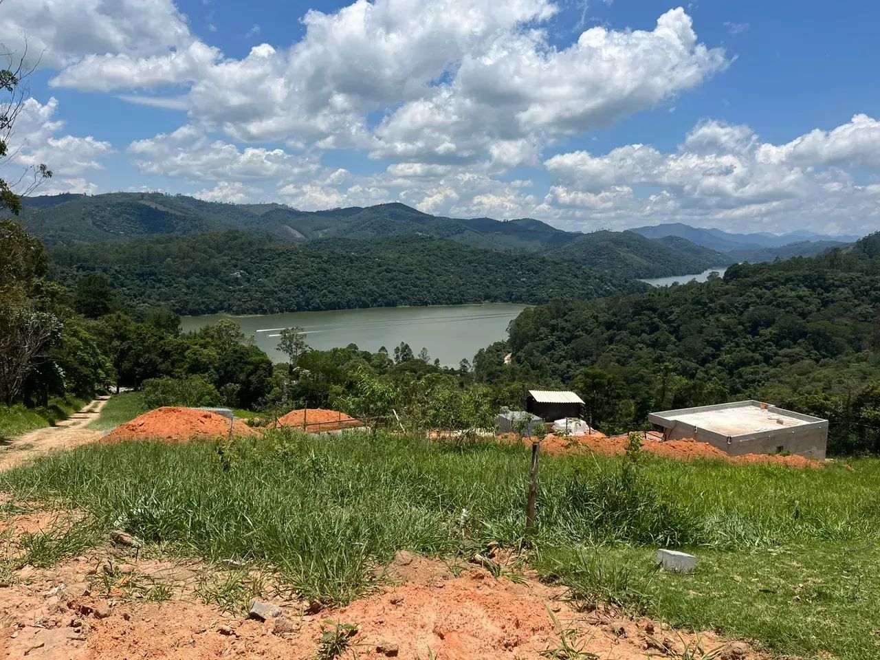 Terreno Entregue com Platô / Negocie com FGTS - Foto 2