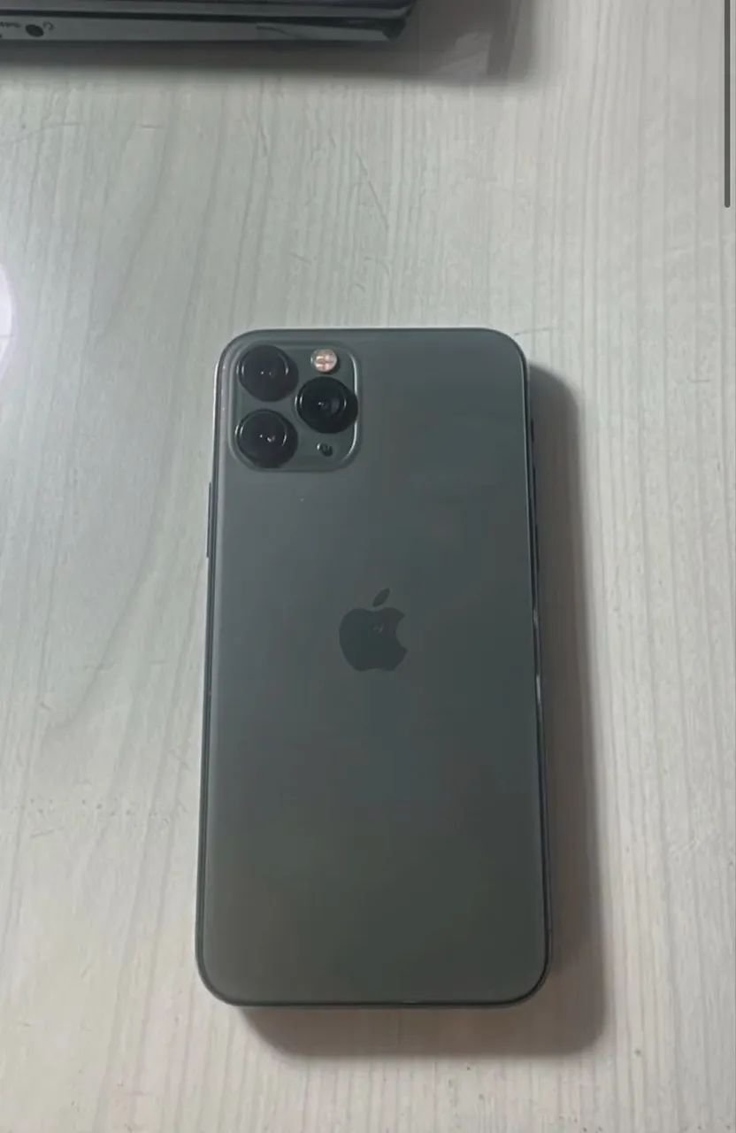 iPhone 11 Pro - 256GB - Foto 2