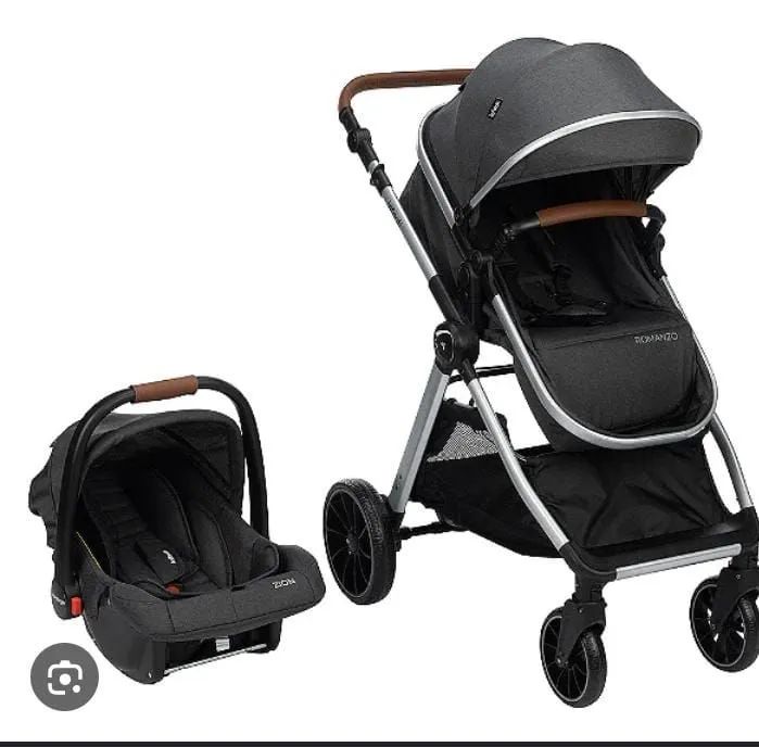 ** Kit Carrinho com Bebê Conforto **