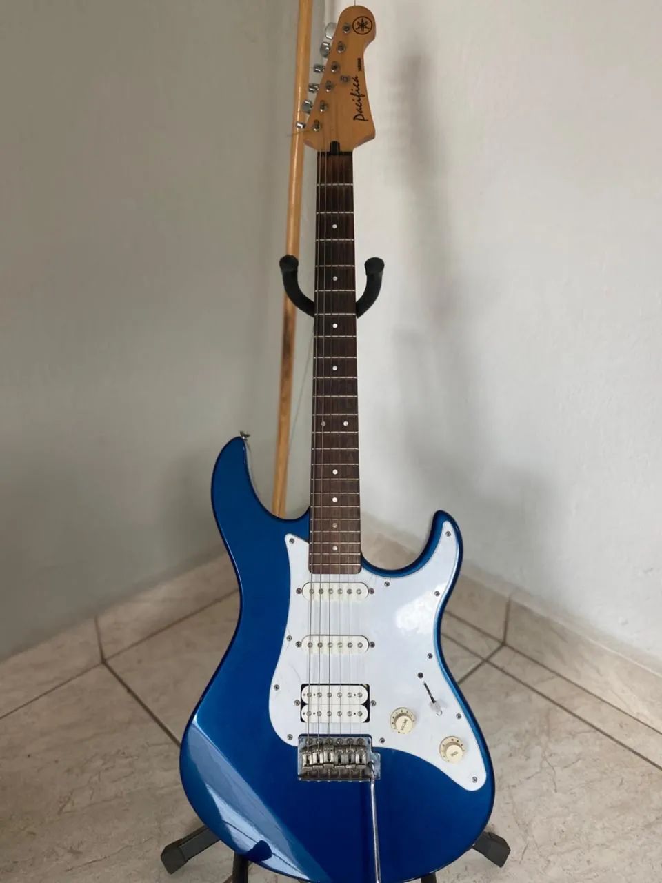 Guitarra Yamaha 
