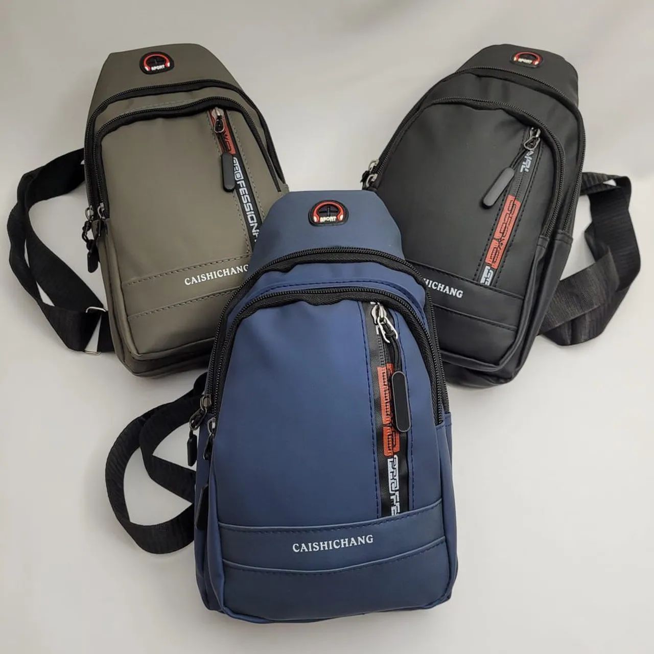 Mini mochila transversal cabe celular e pequenos objetos - Foto 3