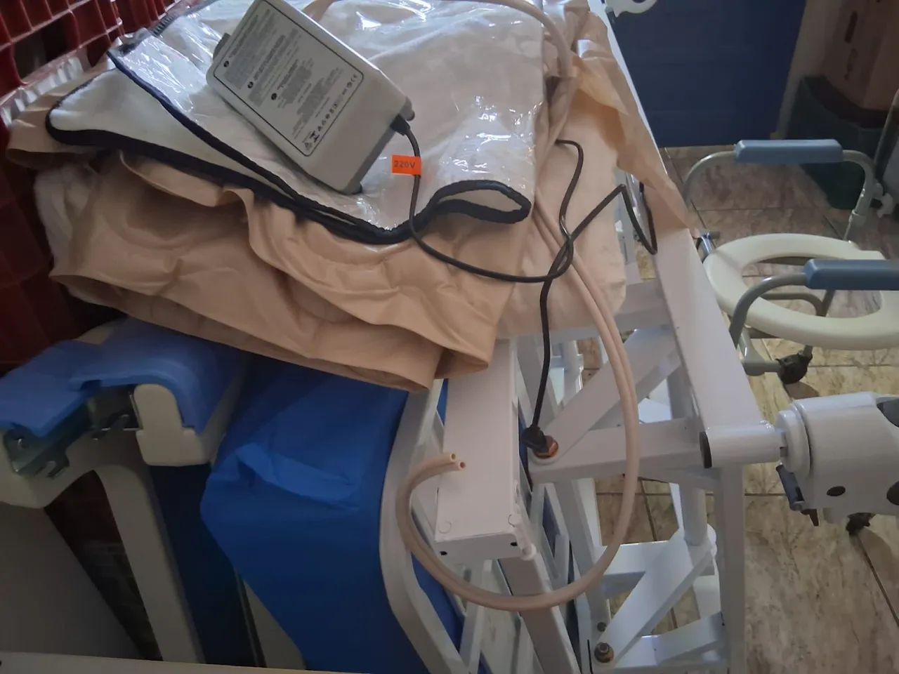 Colchão Antiescara Pneumático De Ar Inflável Para Acamados - Foto 5
