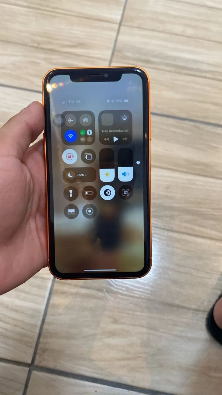 iPhone XR montado no 17 pro Max - Foto 2