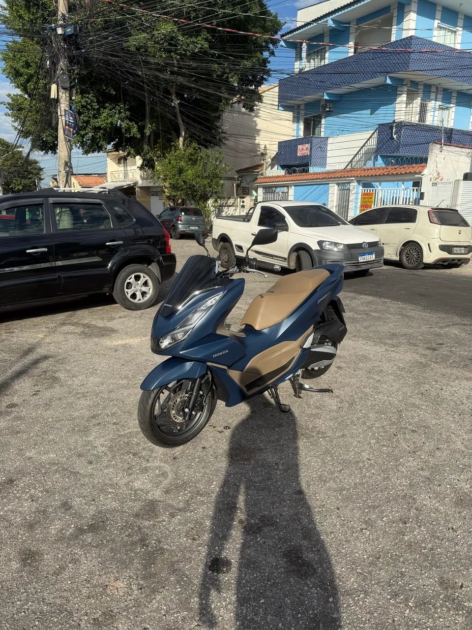 PCX DLX 2024