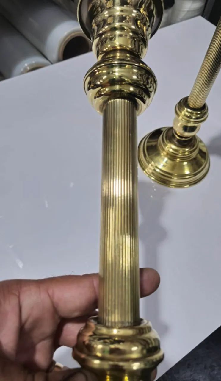 Par castiçal antigos latão dourado  - Foto 5