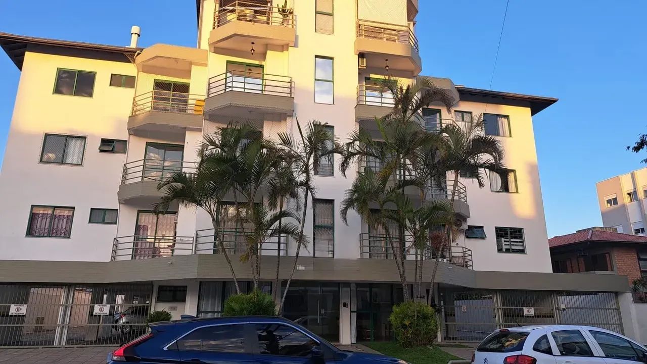 Apartamento de 1 quarto, 1 vaga e sacada com Churrasqueira em Canasvieiras - Florianópolis