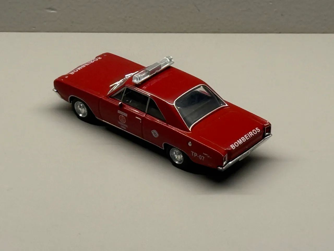 Miniatura - Carros de Serviço - Dodge Dart - Bombeiros - Foto 4