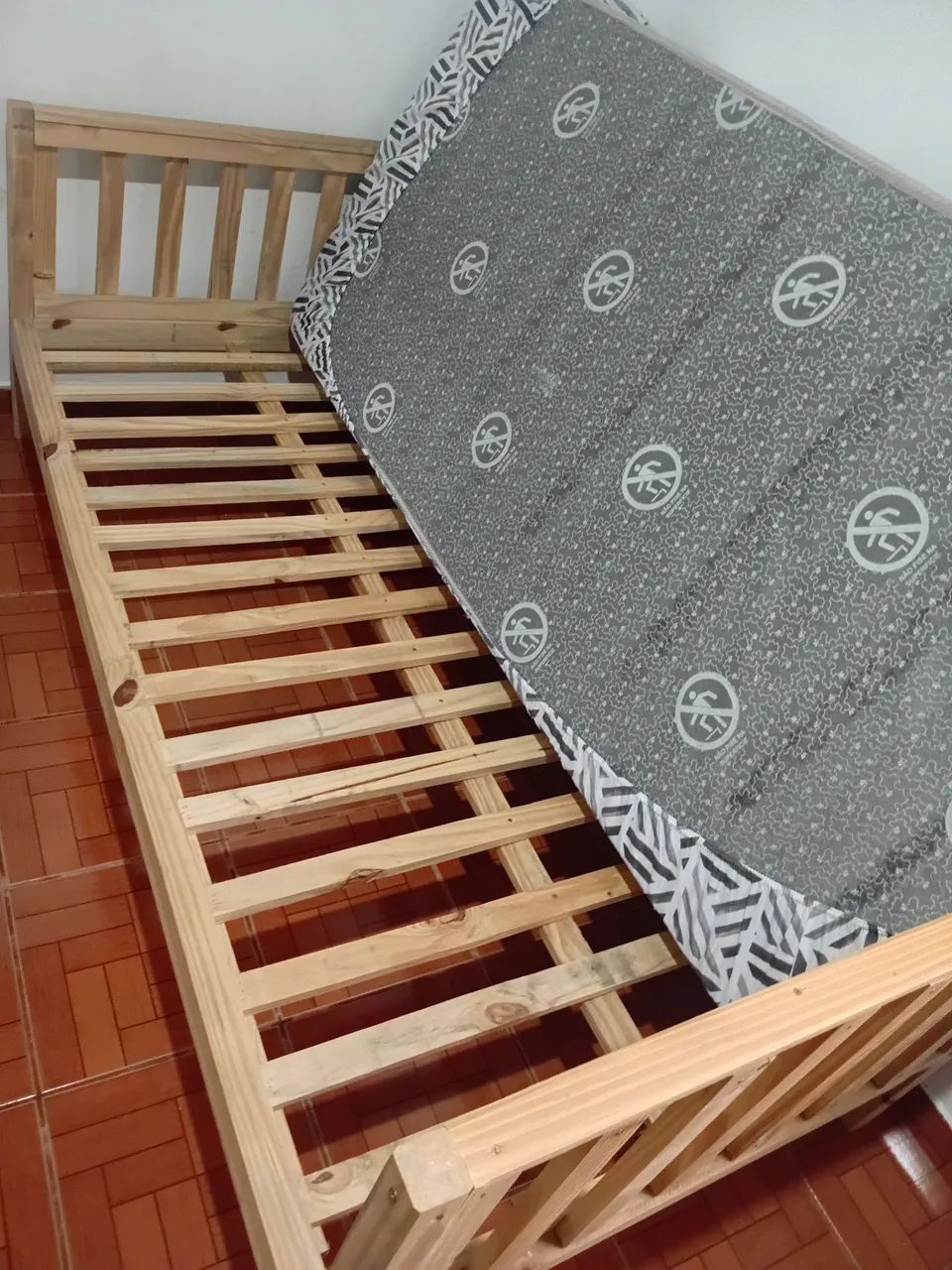 Cama solteiro 