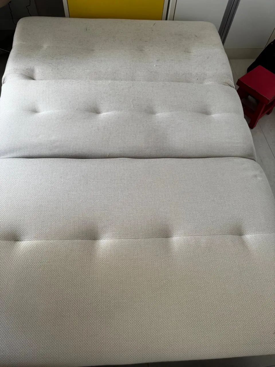 Sofá-cama 2 lugares - confortável e versátil - Foto 2