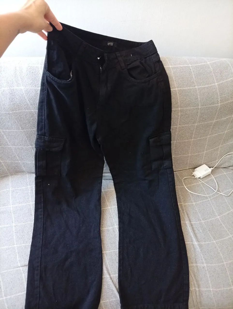 Calça cargo nova.