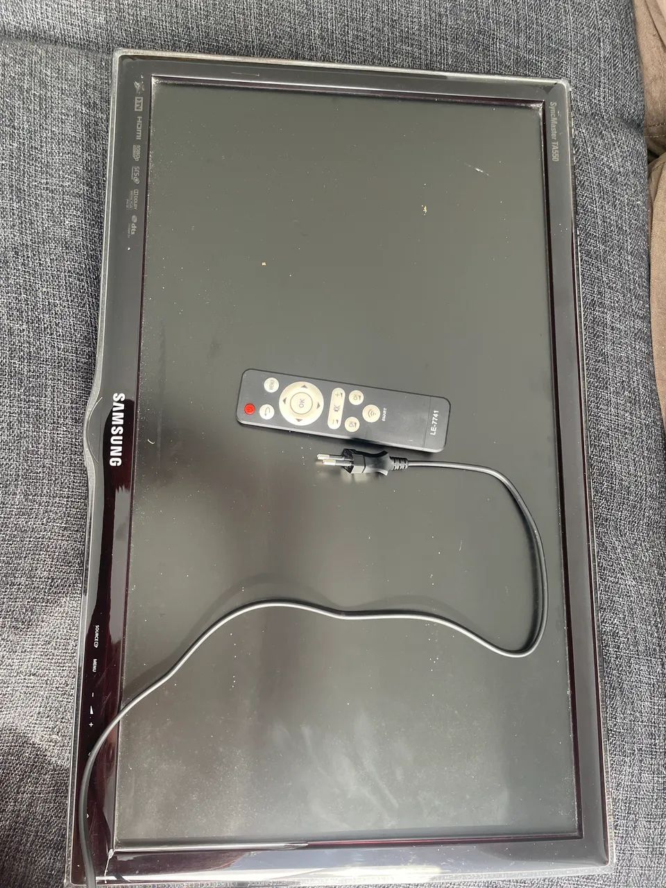 Vende-se esta tv +controle