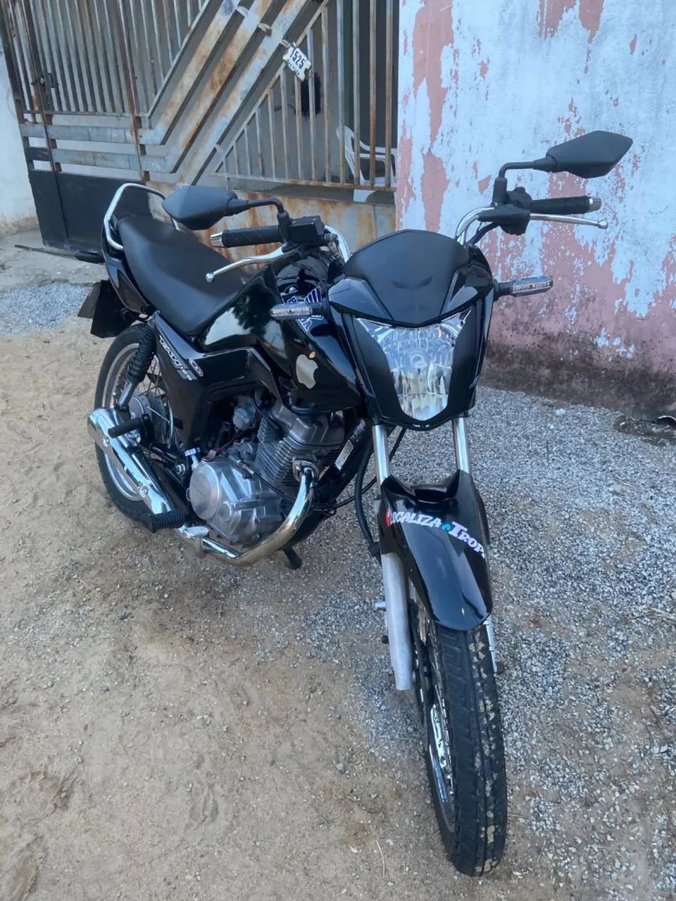 Vende_se Fan 125  8.500 - Foto 2