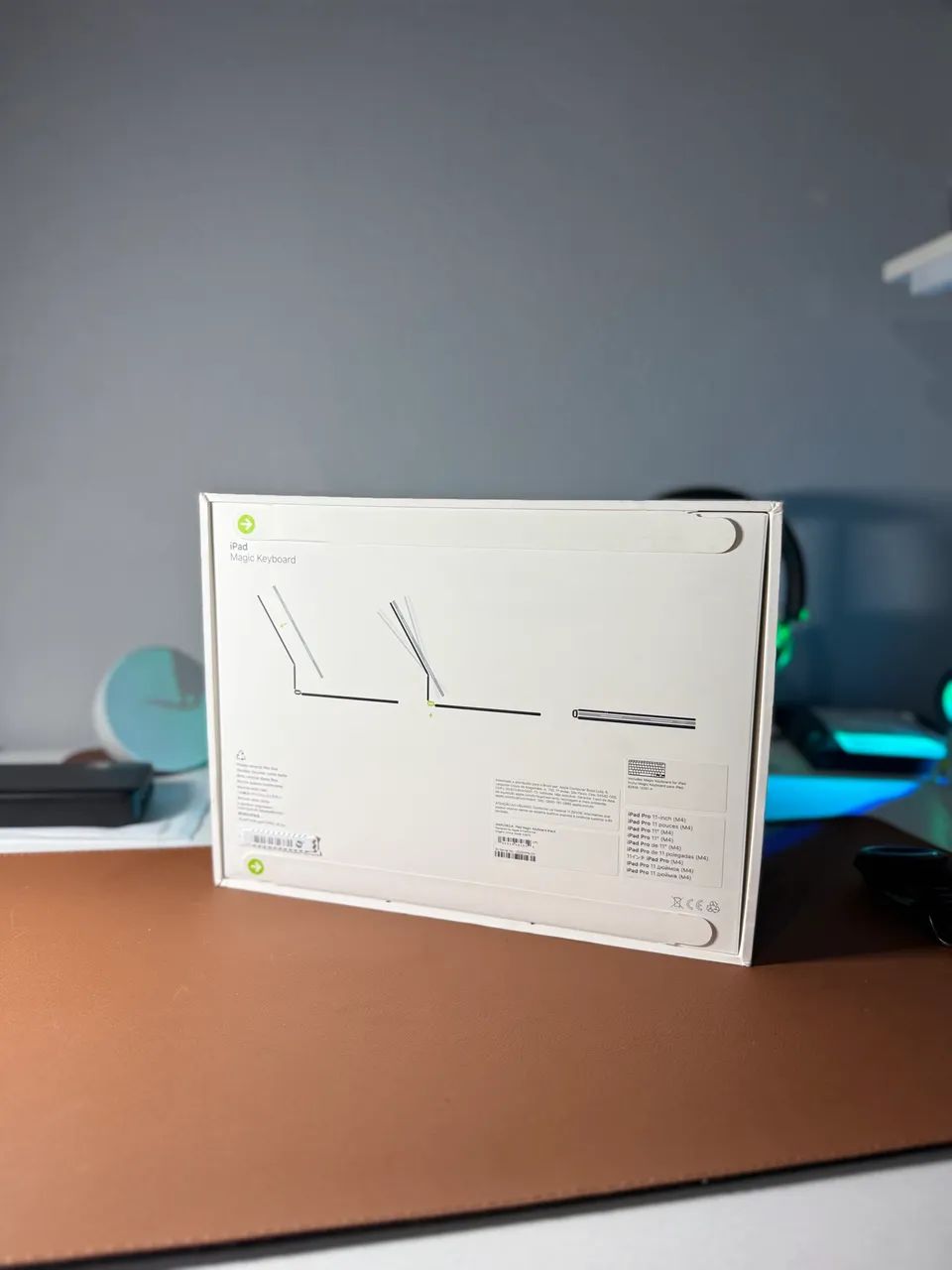 Magic Keyboard para iPad Pro M4 e M5 de 11 polegadas - Novo e Lacrado - Foto 2