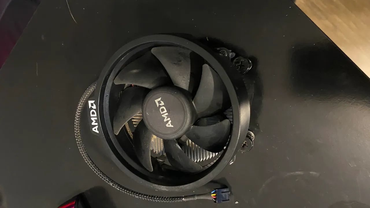 cooler box original da AMD 