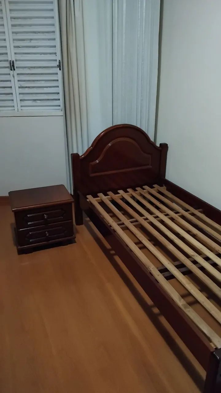 Conjunto mogno cama + mesa + cômoda - Foto 2