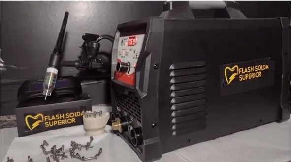 FLASH SOLDA - SOLDA ODONTOLÓGICA EM TITÂNIO