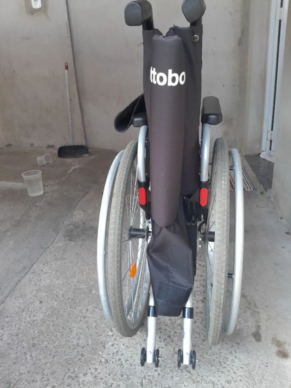 Cadeira de Rodas de Alumínio 44 cm - Foto 5
