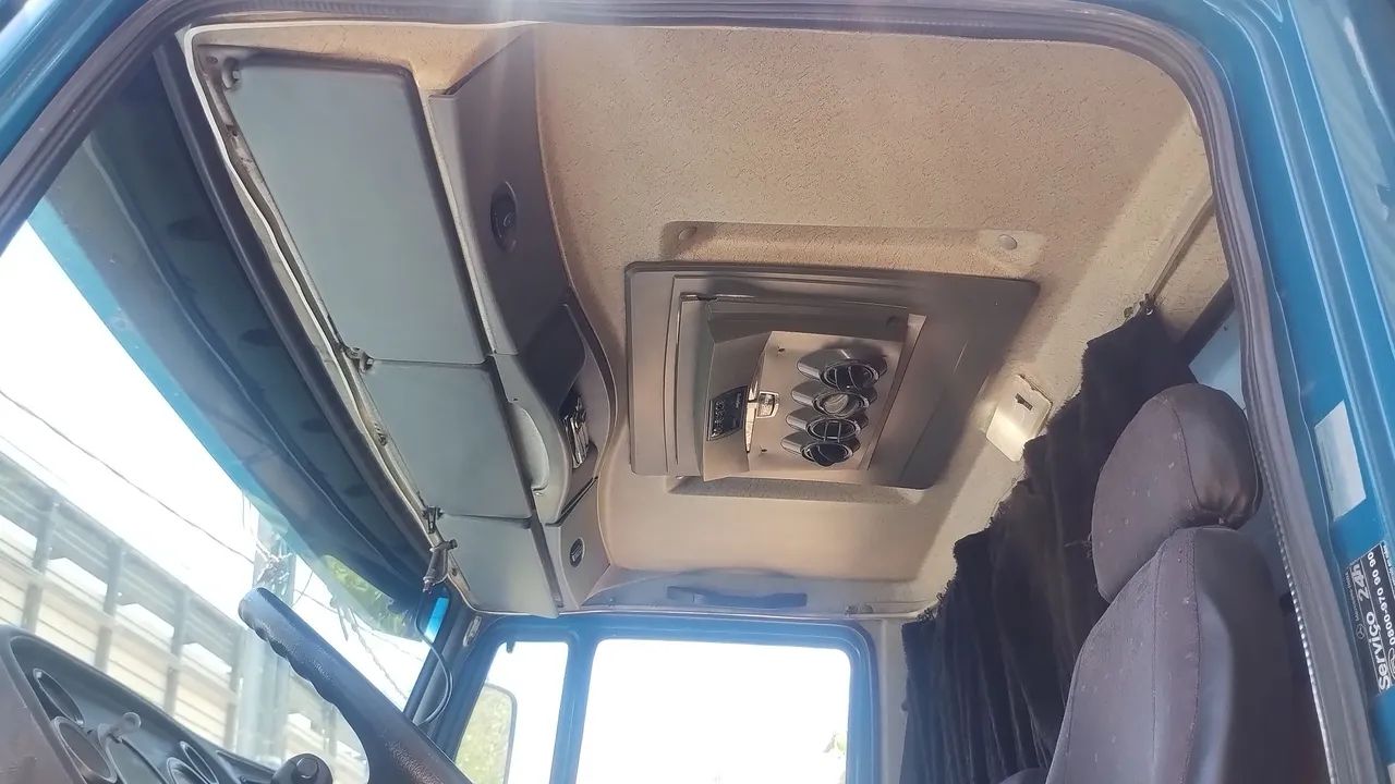 Vendo caminhão boiadeiro  - Foto 5