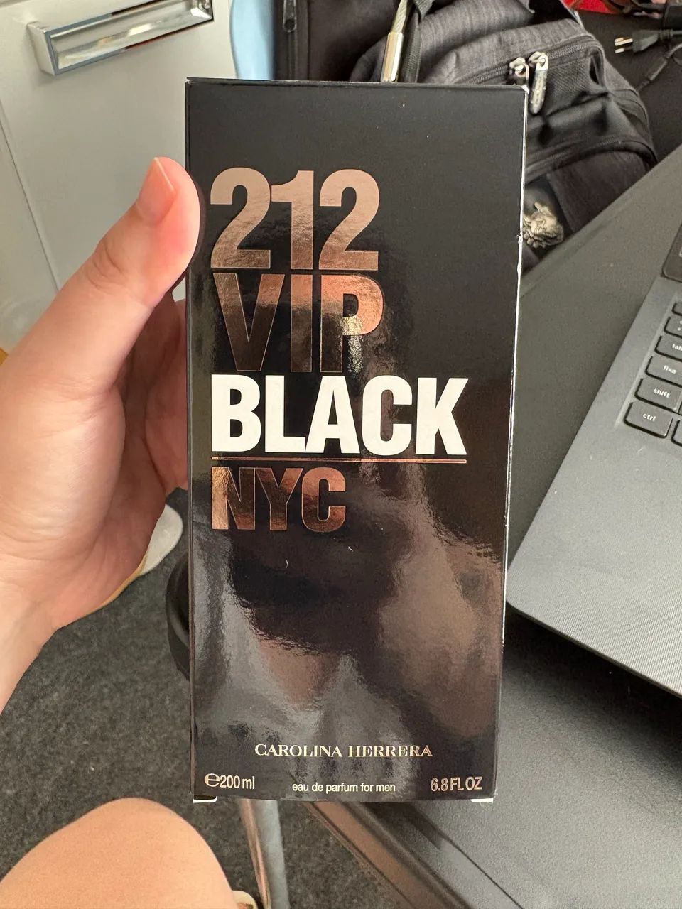 Perfume 212 Vip 200 ml 