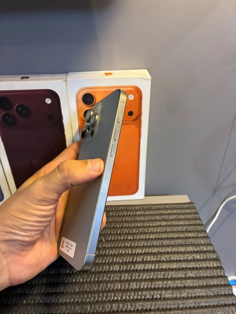 iPhone 15 Pro Max - 256GB <br>?4.200,00 - Foto 3
