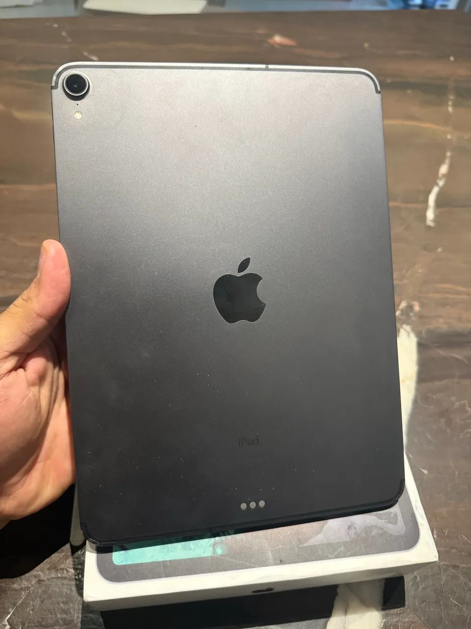 iPad Pro 11? 2018 64GB Cellular + Apple Pencil 2 - Space Gray