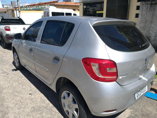 Vende se sandero 2016 único dono 1.0 extra - Foto 4