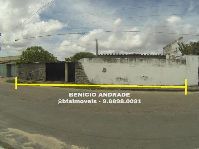 Oportunidade de casa com terreno amplo na Parquelândia, traga seu negócio!