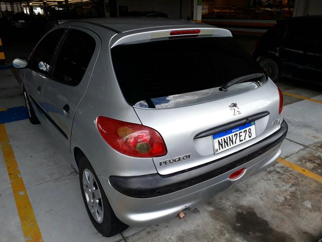Peugeot 206 ano 2010