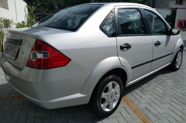 Fiesta Sedan 1.0 Class Completo Impecável BX Km "Impecável" - Foto 2