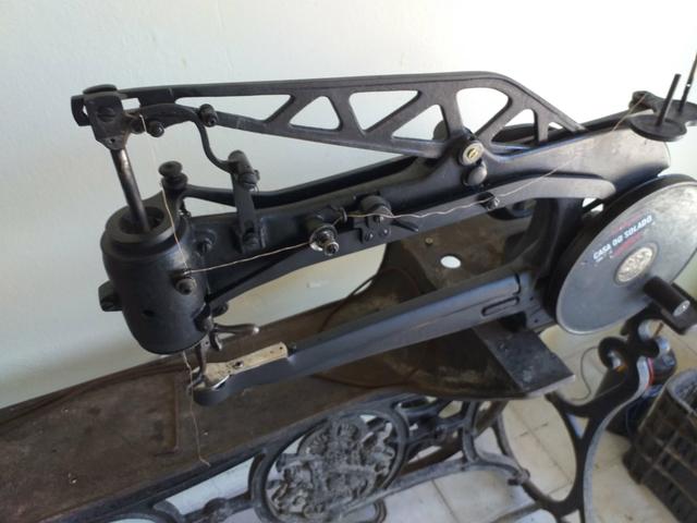 Máquina de costura alemã de sapataria funcionando e com garantia - Foto 2