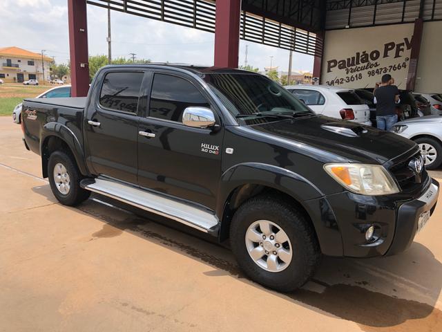 TOYOTA HILUX SRV DIESEL AUTOMÁTICA Ano (2007) - Foto 2