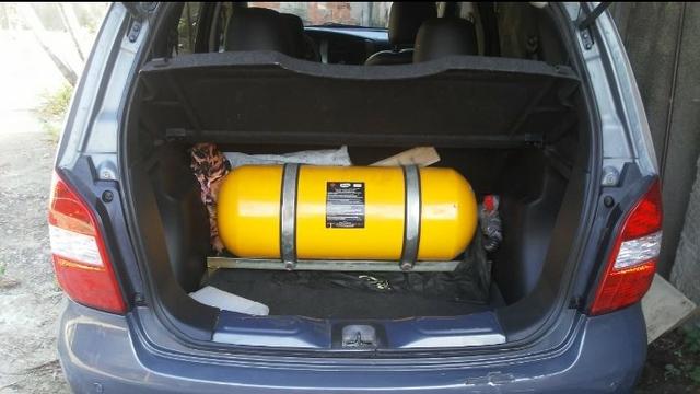 Vendo carro barato algumas coisas pra fazer - Foto 2