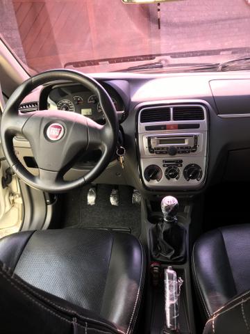 Fiat Punto Attractive Itália 1.4 Flex - Foto 13