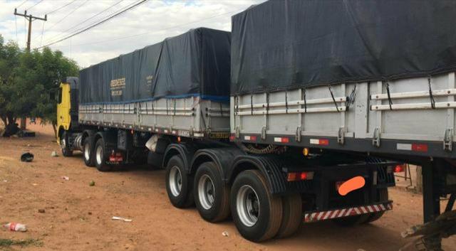 Volvo Fh 440 6x4 i-shift 2009/2010 Rodotrem Guerra 2010/2010 com pneus - Foto 6